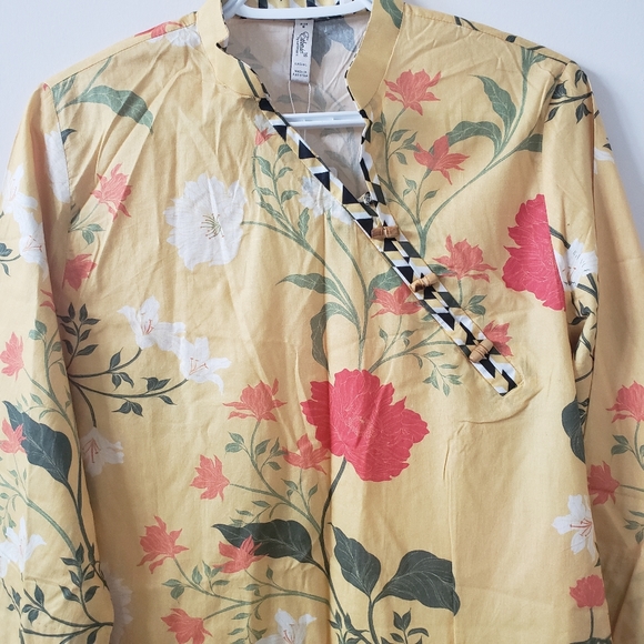 Floral Kurta - Picture 3 of 4